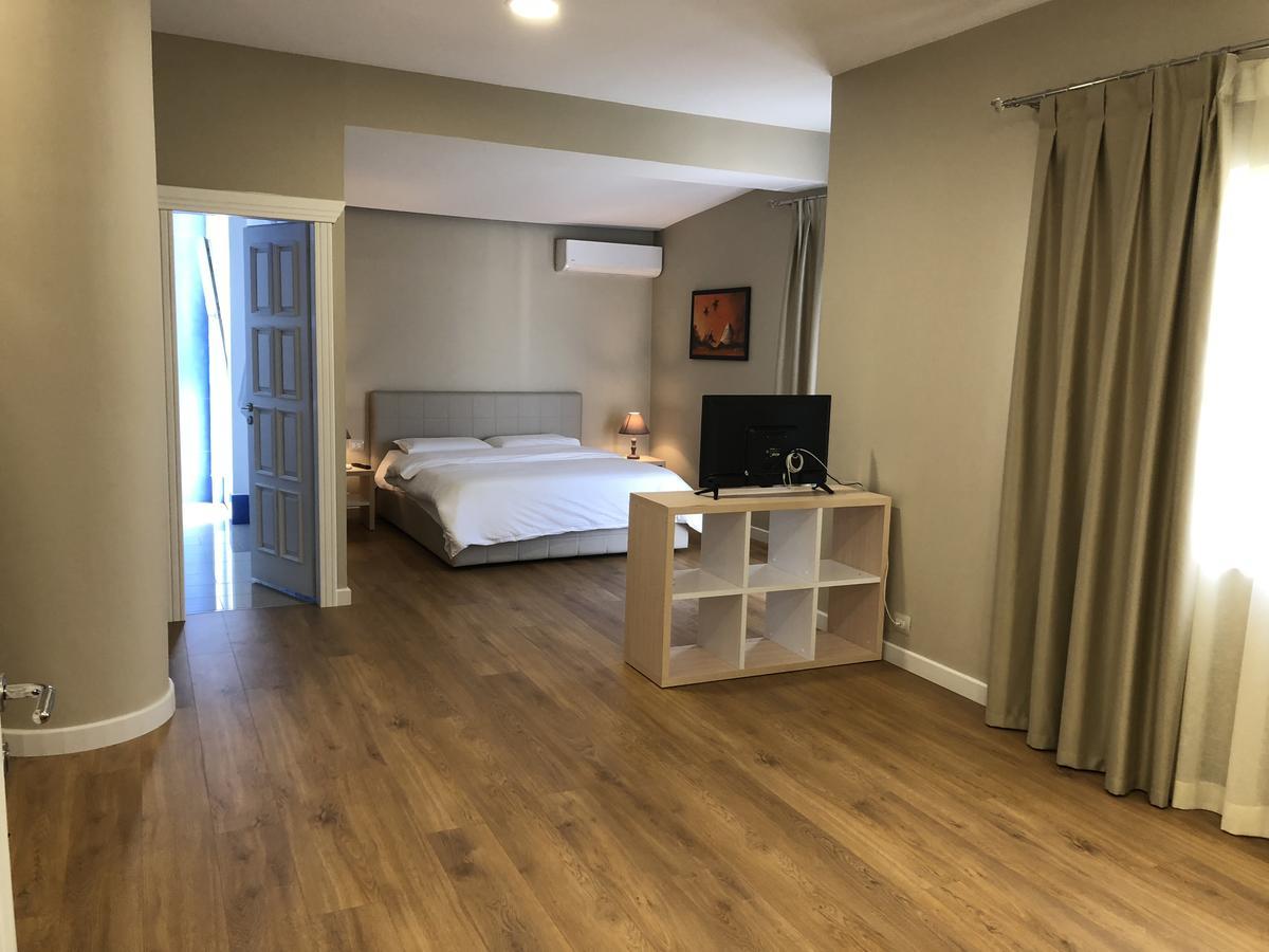 Vila 26 * Tirana
